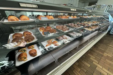 Cake Inn photo 1